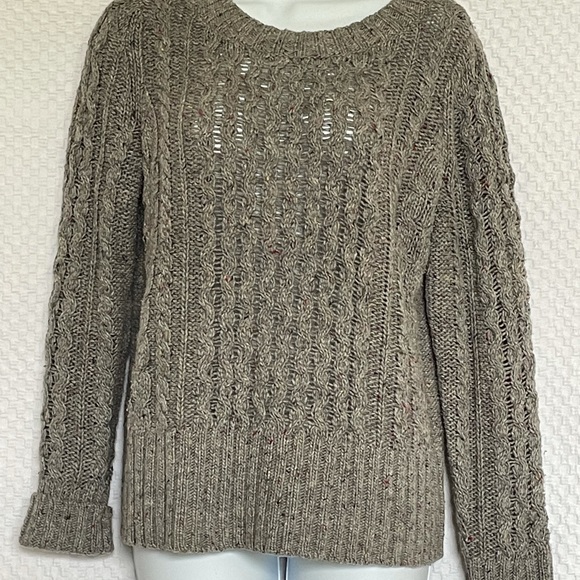Gray Saint John Bay cable knit sweater size medium - Picture 1 of 5